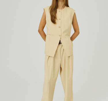 Kamin shaped waistcoat