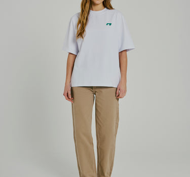 Relaxed white t-shirt with green logo