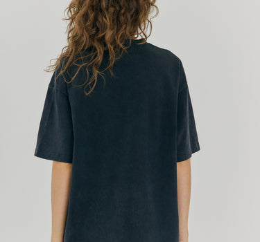 Black washed scottie tee