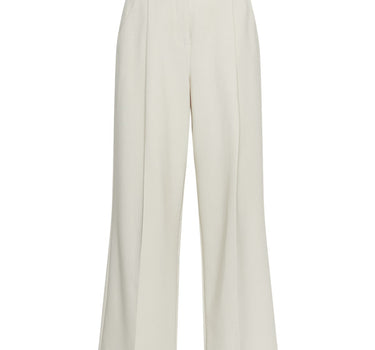 High-waisted pants
